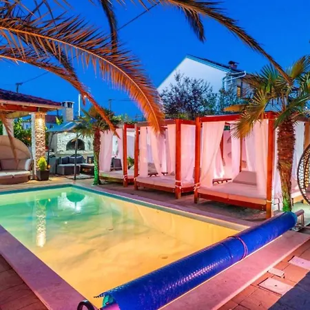 Bra I Premium With Outdoor Pool And Sauna - Obe Bedroom With Balcony Lejlighed