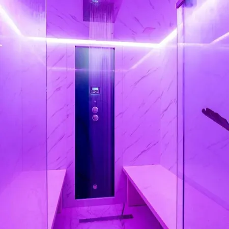 Bra I Premium With Outdoor Pool And Sauna - Obe Bedroom With Balcony * Сукошан