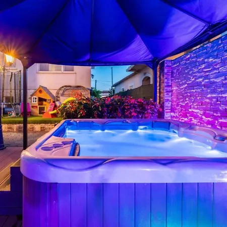 Bra I Premium With Outdoor Pool And Sauna - Obe Bedroom With Balcony * Sukošan